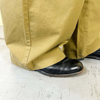BDG コットン ワイド カーブパンツ