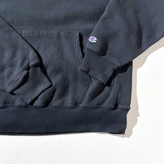 ～00's Champion "PREMIUM REVERSE WEAVE" プリント スウェット フーディー (ブラック)