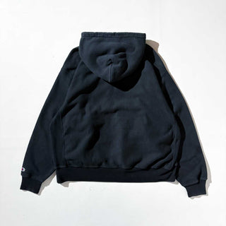 ～00's Champion "PREMIUM REVERSE WEAVE" プリント スウェット フーディー (ブラック)
