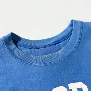 00's champion "premium reverse weave" 3連 カレッジプリント スウェットシャツ(コバルトブルー)