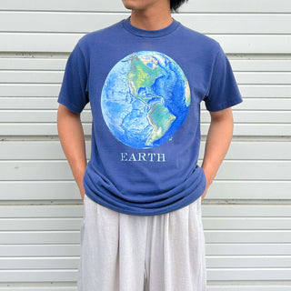 90's "made in USA" Fruit of the loom "The Audubon Institude" アース プリントTシャツ