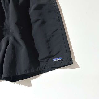 Patagonia ブラック ドローコード ナイロン バギーズ ショーツ 5インチ