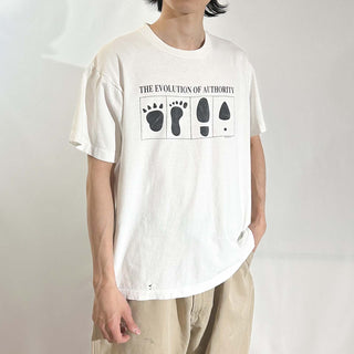 90's "made in USA" Fruit of the Loom "THE EVOLUTION OF AUTHORITY" プリント Tシャツ