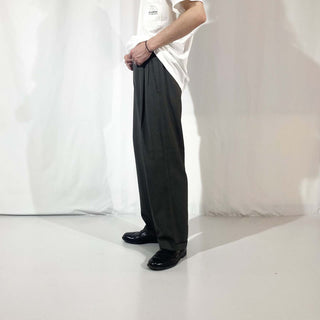 Yves Saint Laurent ツータック スラックス
