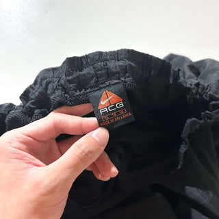 90's NIKE ACG ブラック ナイロン ショーツ