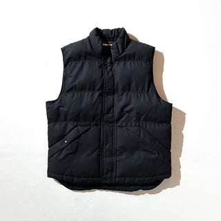 St. John's Bay ブラック スナップ 中綿 ベスト