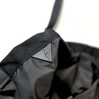 NL ニール Otik バック (ブラック)