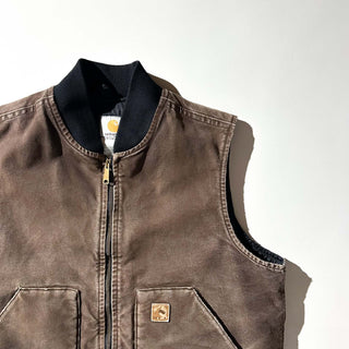 carhartt ブラウン フェード ボロ 裏キルティング ダック クラシック ベスト(XLARGE-REGULAR)