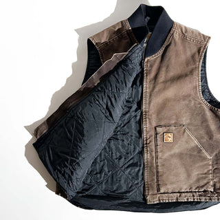 carhartt ブラウン フェード ボロ 裏キルティング ダック クラシック ベスト(XLARGE-REGULAR)