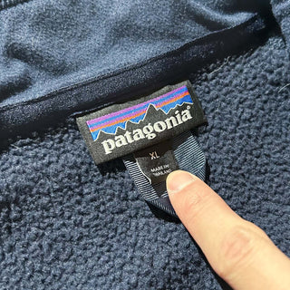 Patagonia ベターセーター (ネイビー)