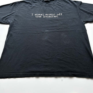 00's "i steal music off the internet" メッセージ Tシャツ