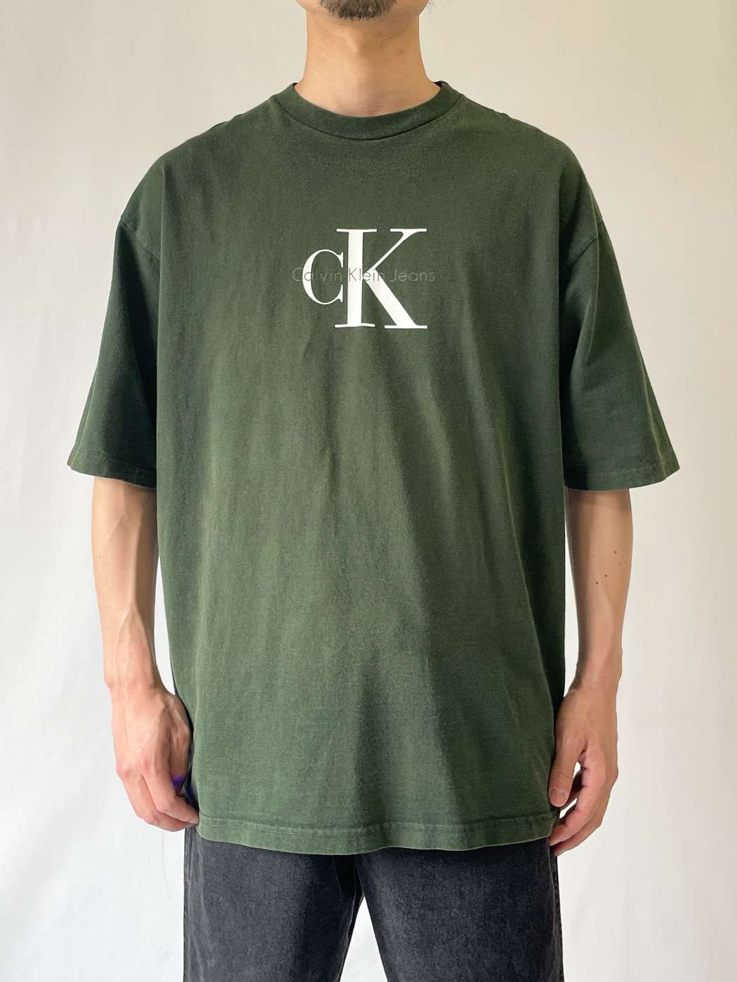 90s Calvin Klein センターロゴ Tシャツ カルバンクライン