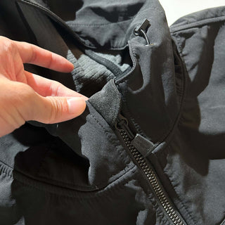 Carhartt "rain defender" ブラック ドローコード シェル ジャケット