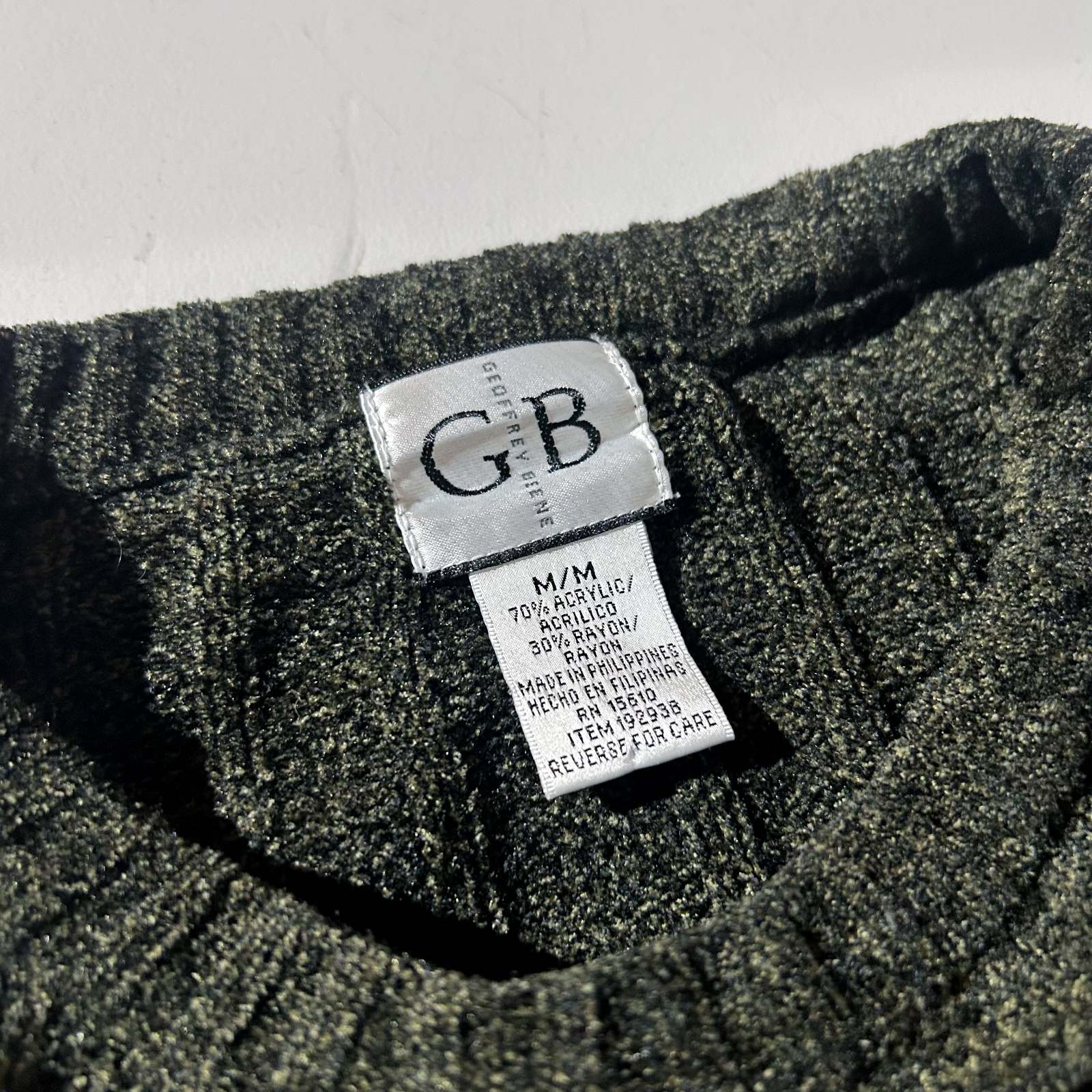 古着–90's GEOFFREY BEENE モールニット セーター(オリーブ) – 【古着