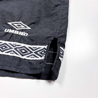 90's UMBRO チロリアンテープ ナイロン ショーツ