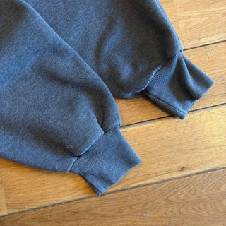 90's "made in USA" RUSSELL グレー 前Vガゼット 無地 スウェット シャツ