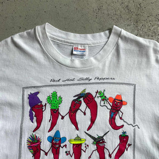 90's  "made in USA" "Red Hot Silly Peppers" アートプリント Tシャツ