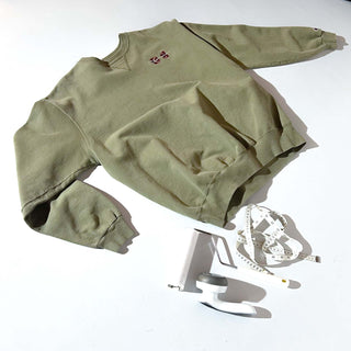 90's "made in USA" champion カーキ ワンポイント スウェット シャツ