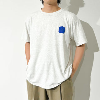 00's Disney outfitters 帽子 バックプリント Tシャツ