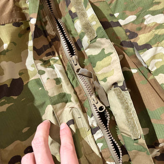U.S.ARMY ECWCS GEN3 Lv6 GORE-TEX マルチカム ソフトシェル ジャケット(SMALL-LONG)