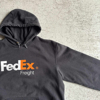 Carhartt "FedEx" 企業 プリント スウェット パーカ