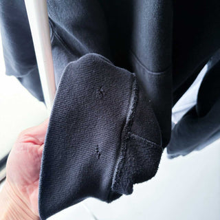 ～00's Champion "PREMIUM REVERSE WEAVE" プリント スウェット フーディー (ブラック)