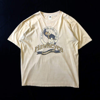 Authentic "Hawkeyes" ロゴプリントTシャツ