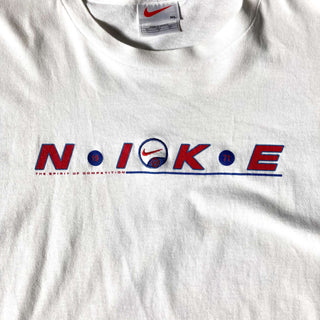 NIKE プリントTシャツ