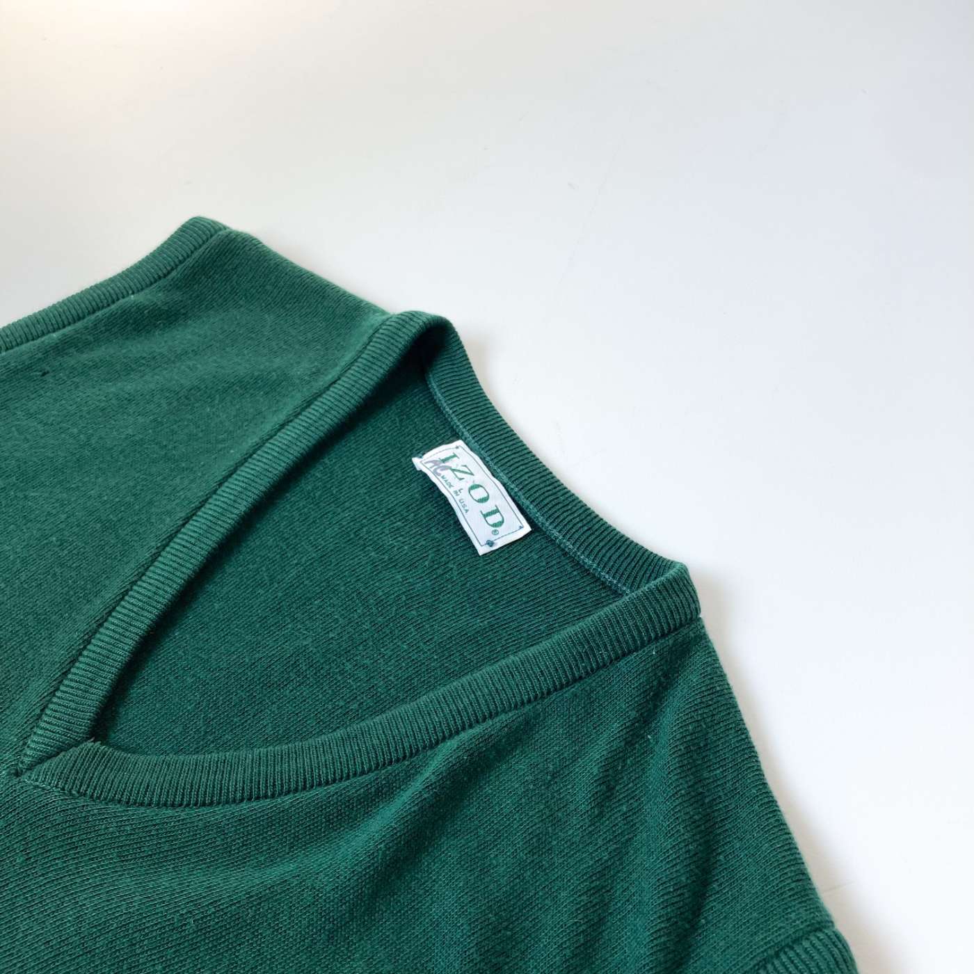 90's "made in USA" IZOD ワンポイントロゴ ベスト
